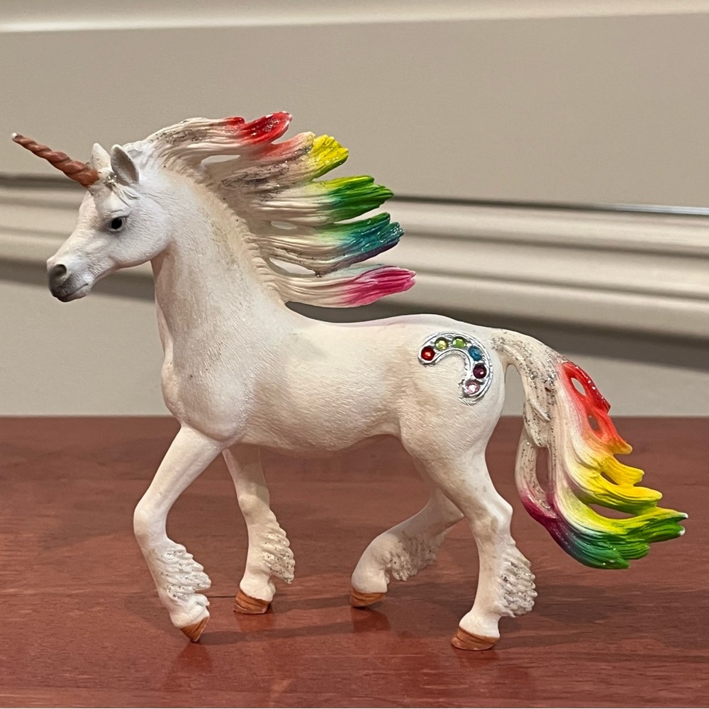 Schleich Bayala Rainbow Unicorn Stallion Horse Rhinestone Glitter Figure 70523